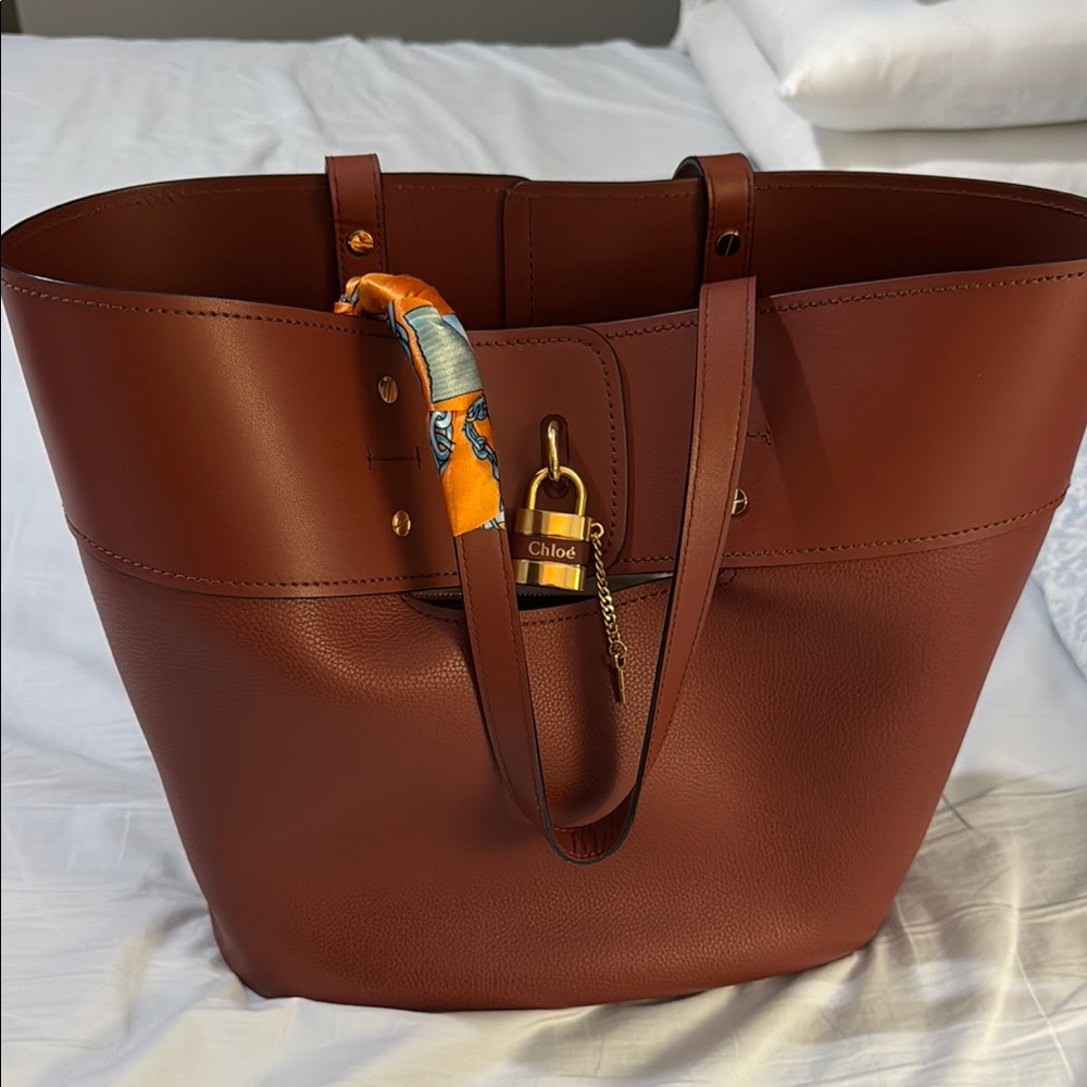 Chloe Brown Leather Tote Bag with Structured Design